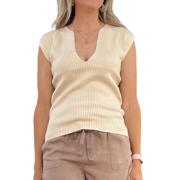 NEW MOODIE kimmie sweater vest in ivory - Picture 1 of 1